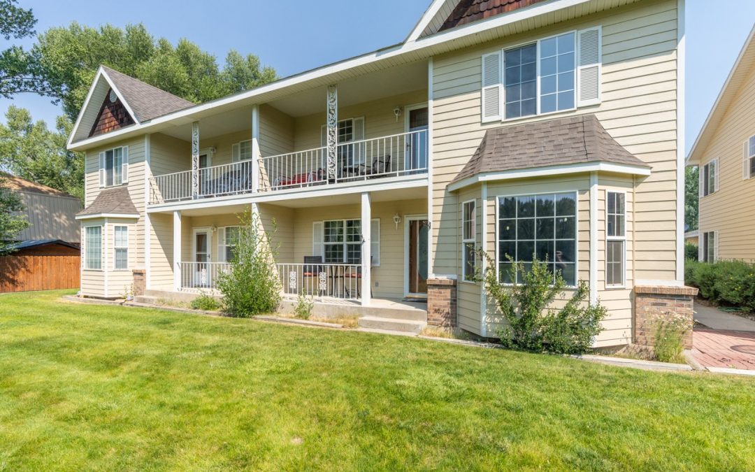 37480 HWY 50 #2 – Lake Side Townhomes – Available Immediately